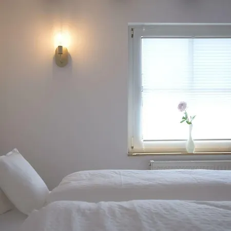 - Fam.lorenz Lägenhet *